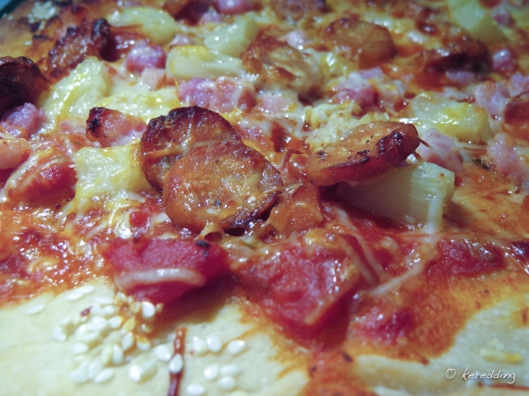 365-32 Hawaiian Pizza